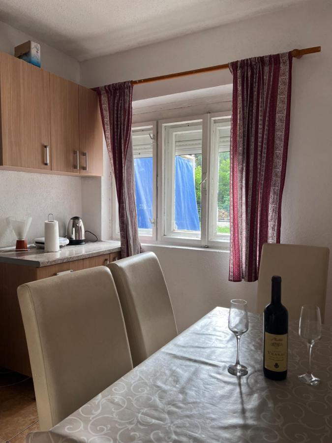 Apartments Radulovic 수토모레 외부 사진