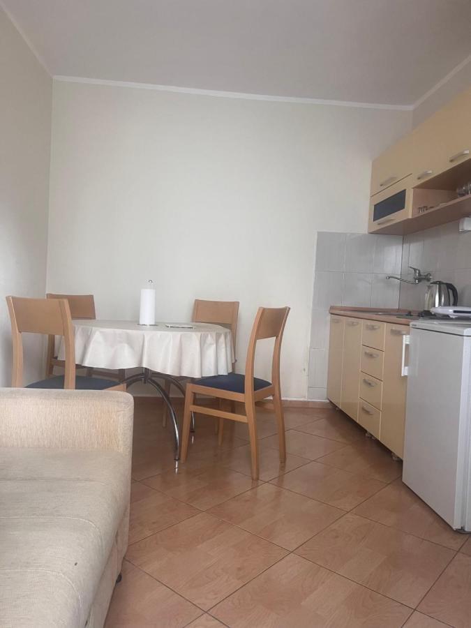 Apartments Radulovic 수토모레 외부 사진