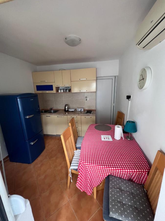 Apartments Radulovic 수토모레 외부 사진